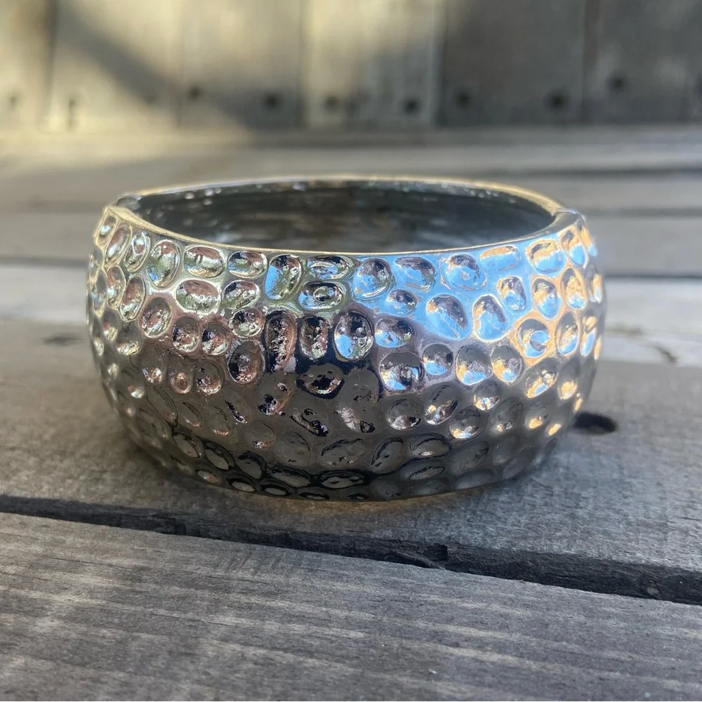 Elegant Purple and Silver Crystal Bracelet